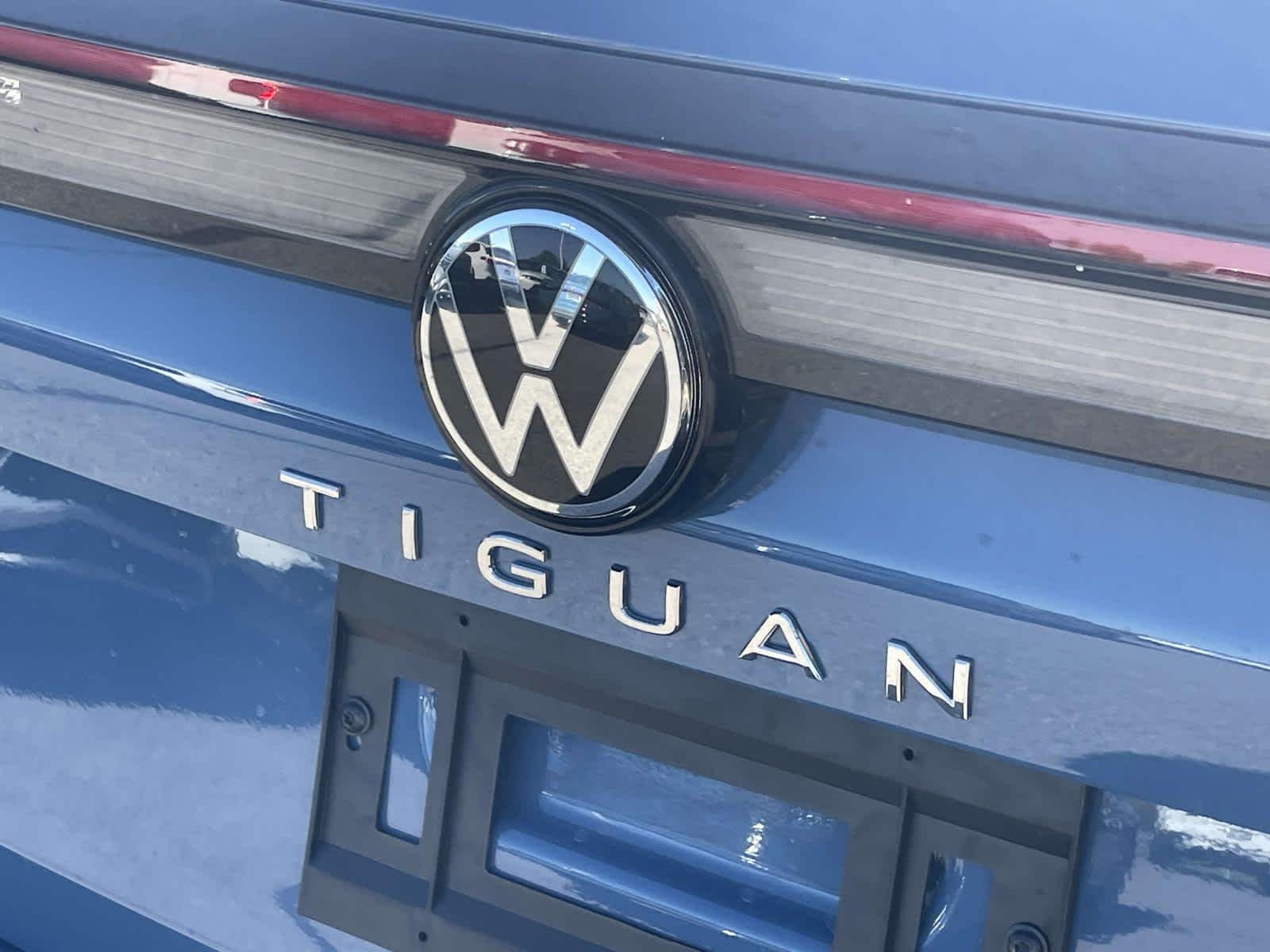 New 2026 U1U1/Blue Volkswagen SEL R-Line Turbo image 20