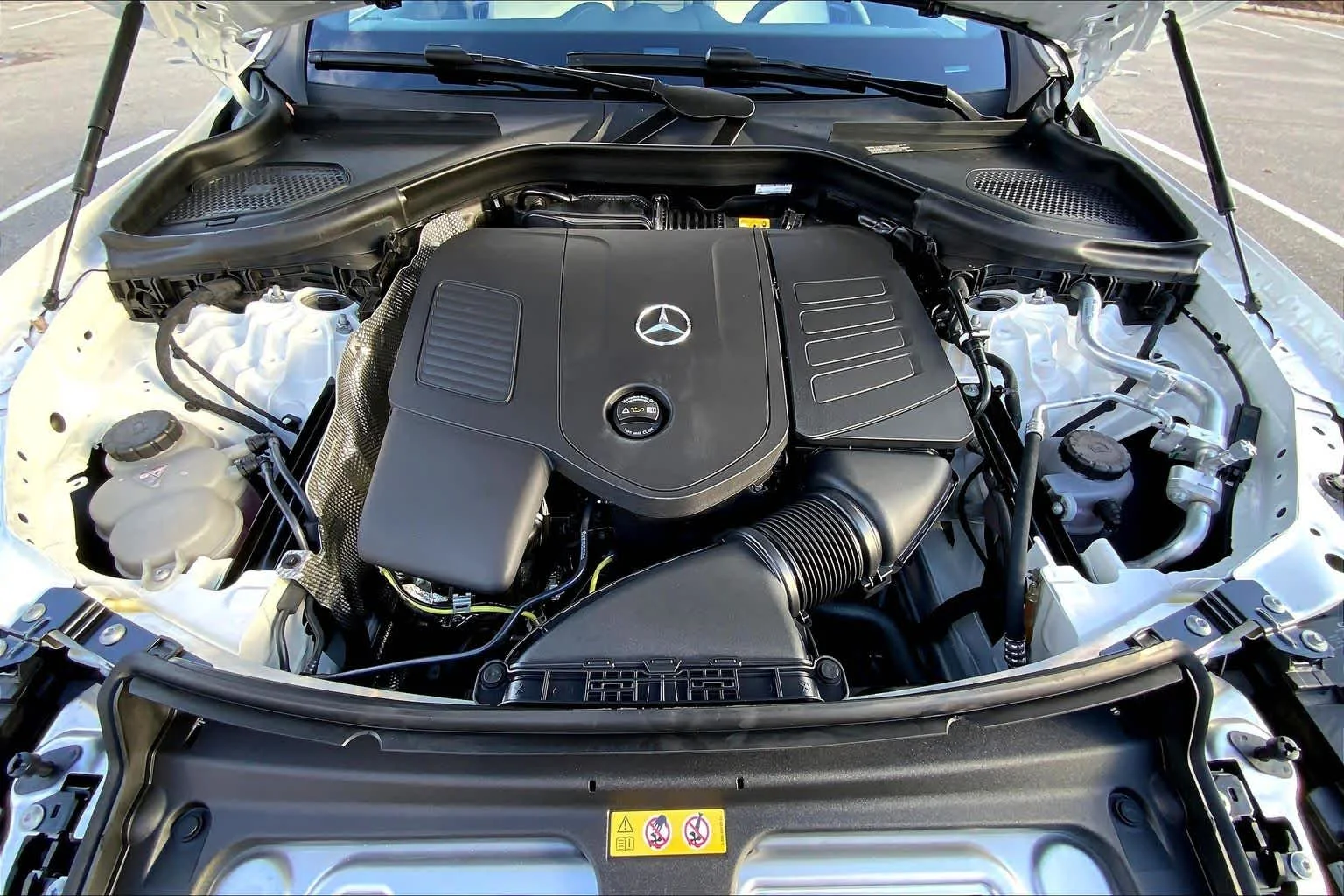 Certified Used 2026 Polar White Mercedes-Benz GLC 300 image 20