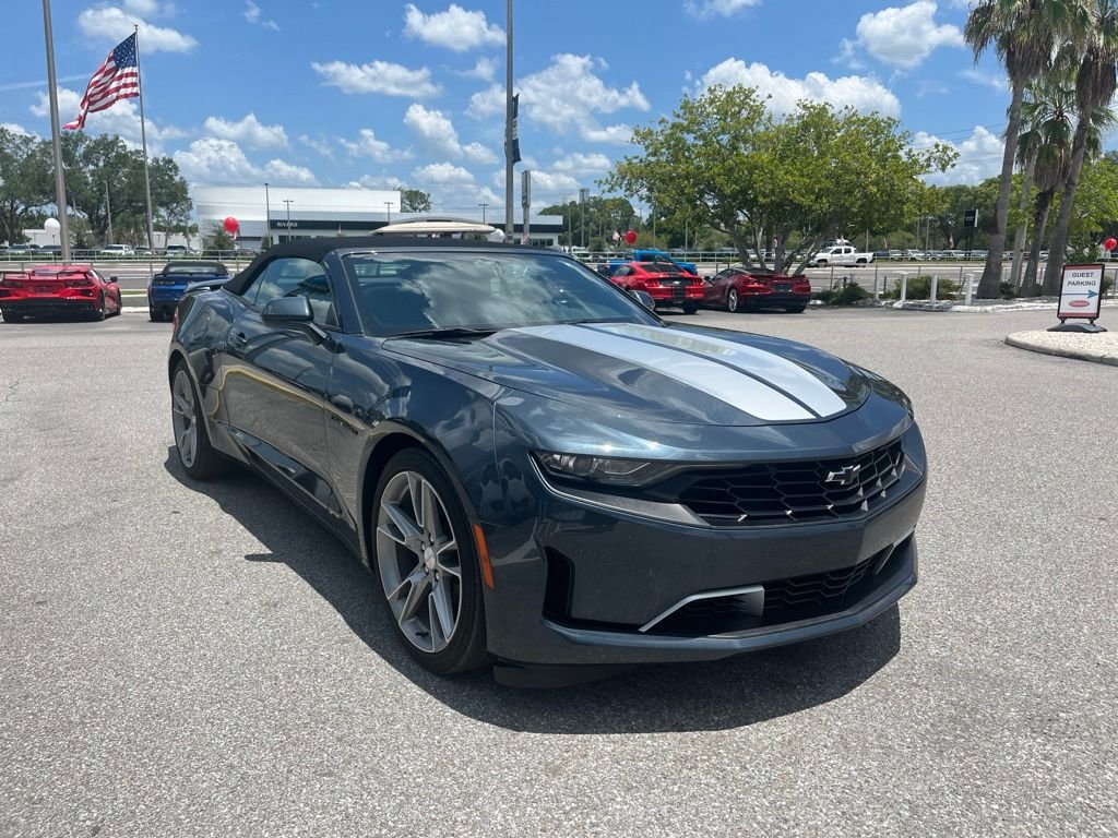 Used 2022 Gray Chevrolet 1LT image 3