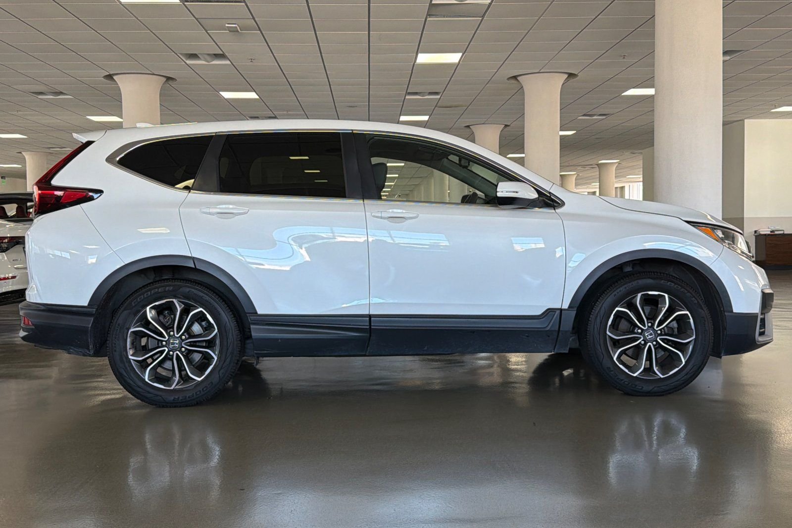 Used 2021  Honda EX-L image 3