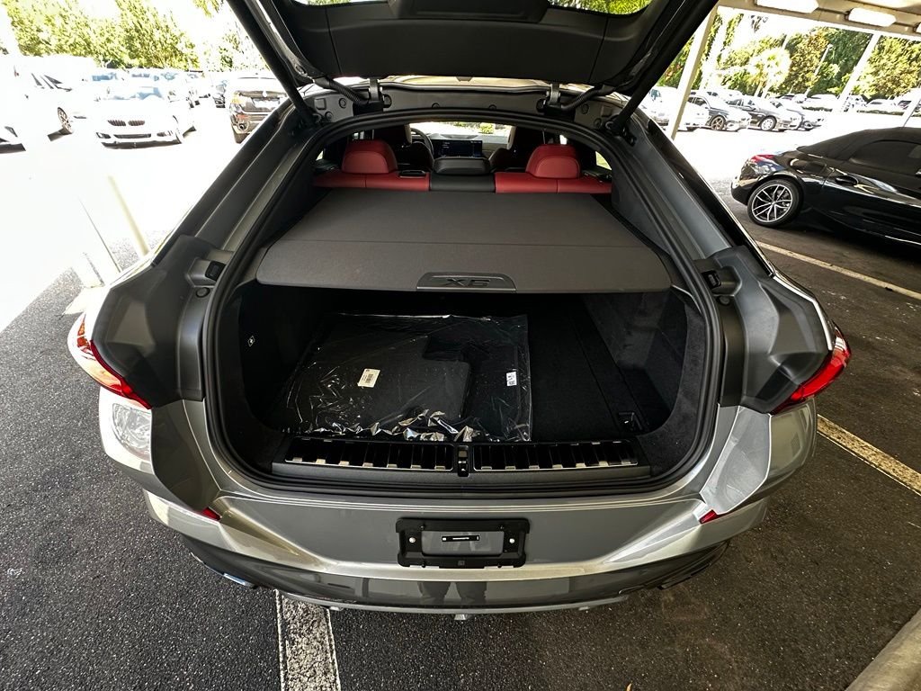 New 2027 Skyscraper Grey Metallic BMW xDrive40i image 24