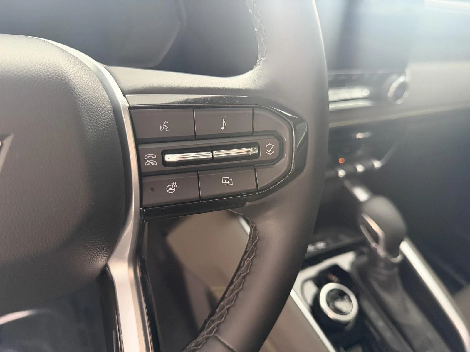 2024 Chevrolet Colorado ZR2 - Photo 17