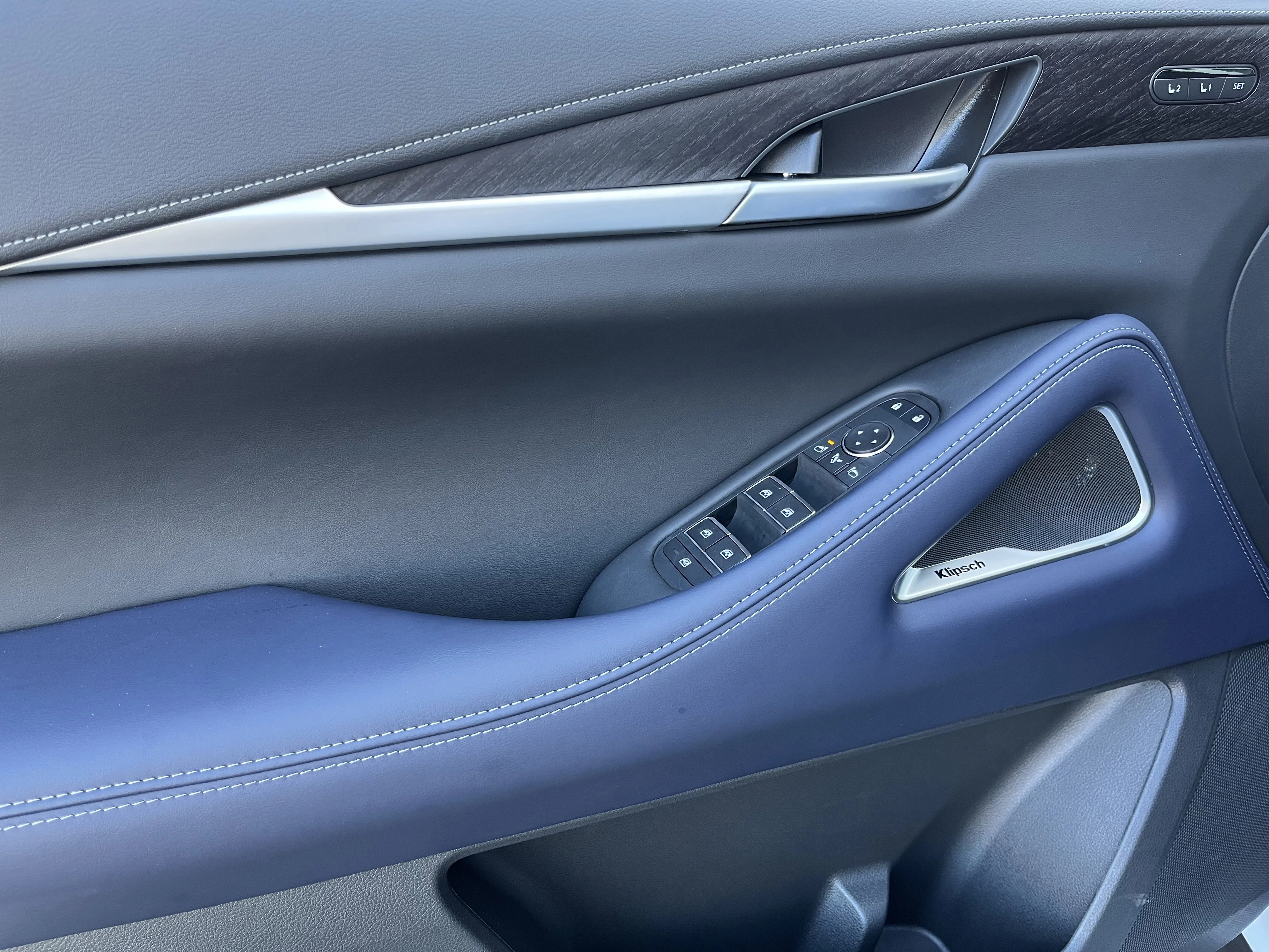 New 2026 Radiant White INFINITI SPORT image 11