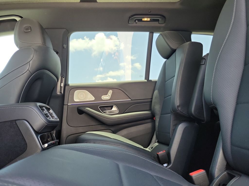 Certified Used 2022 Black Mercedes-Benz GLS 450 image 11