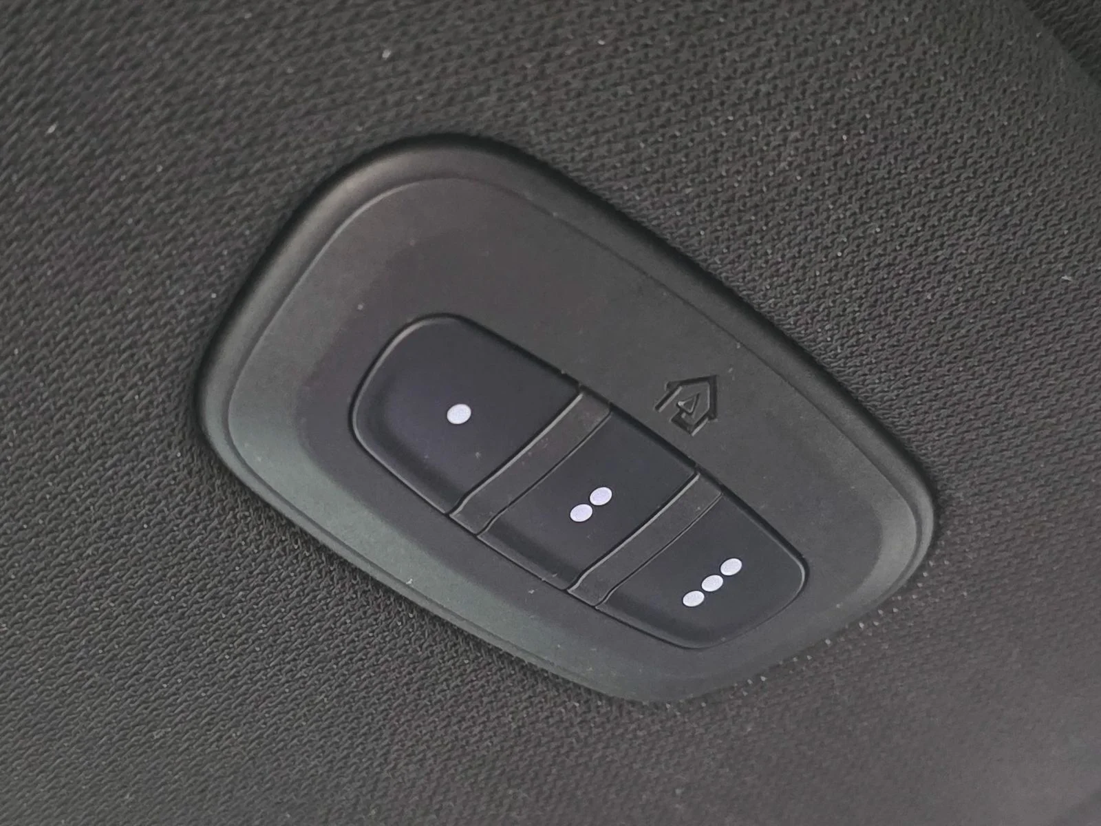 Used 2022 White Jeep Series III image 34