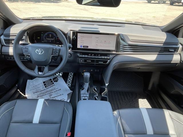 Certified Used 2025 PRECIOUS METAL Toyota  image 17