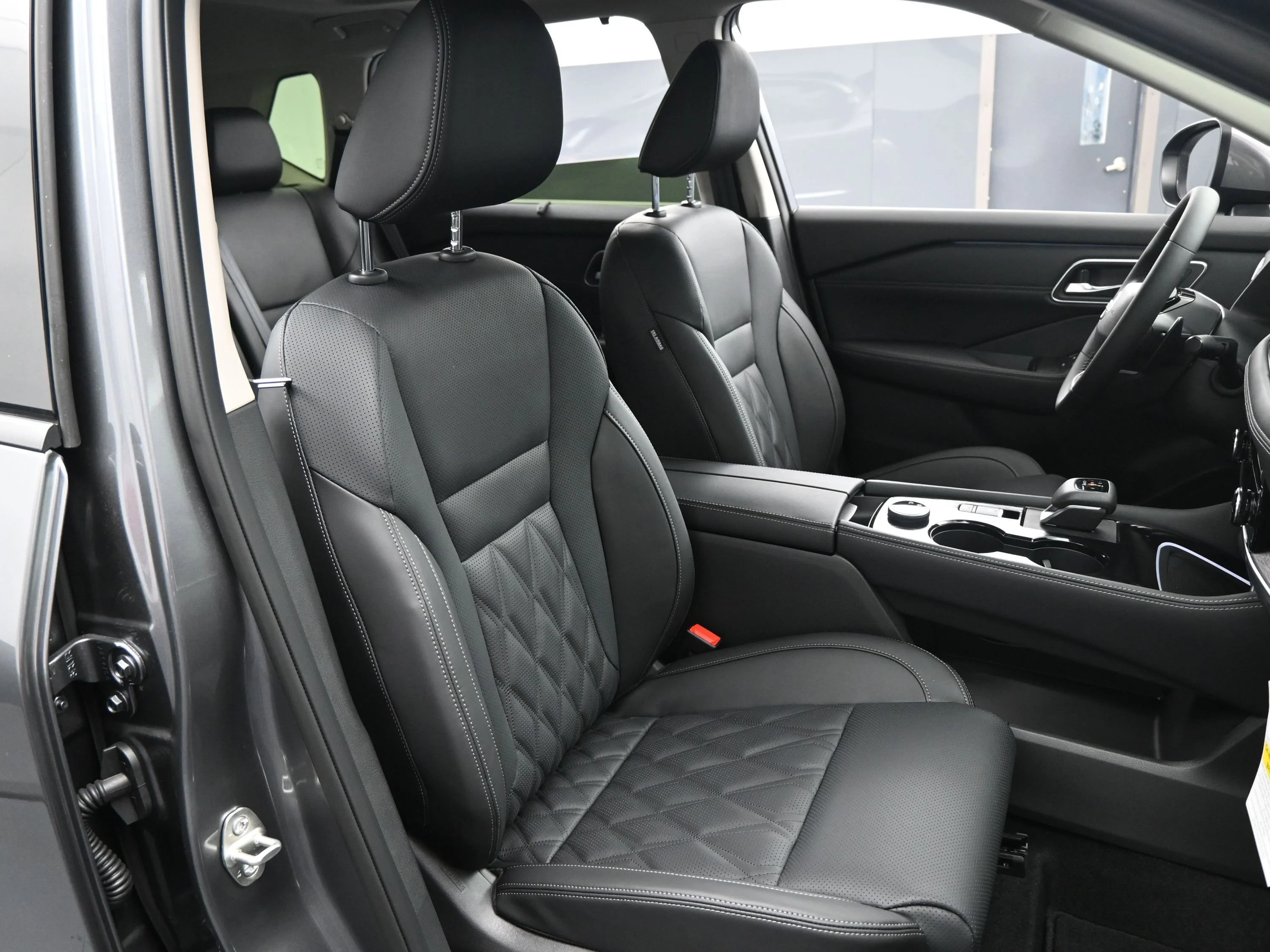 New 2026 Gun Metallic Nissan Platinum image 14