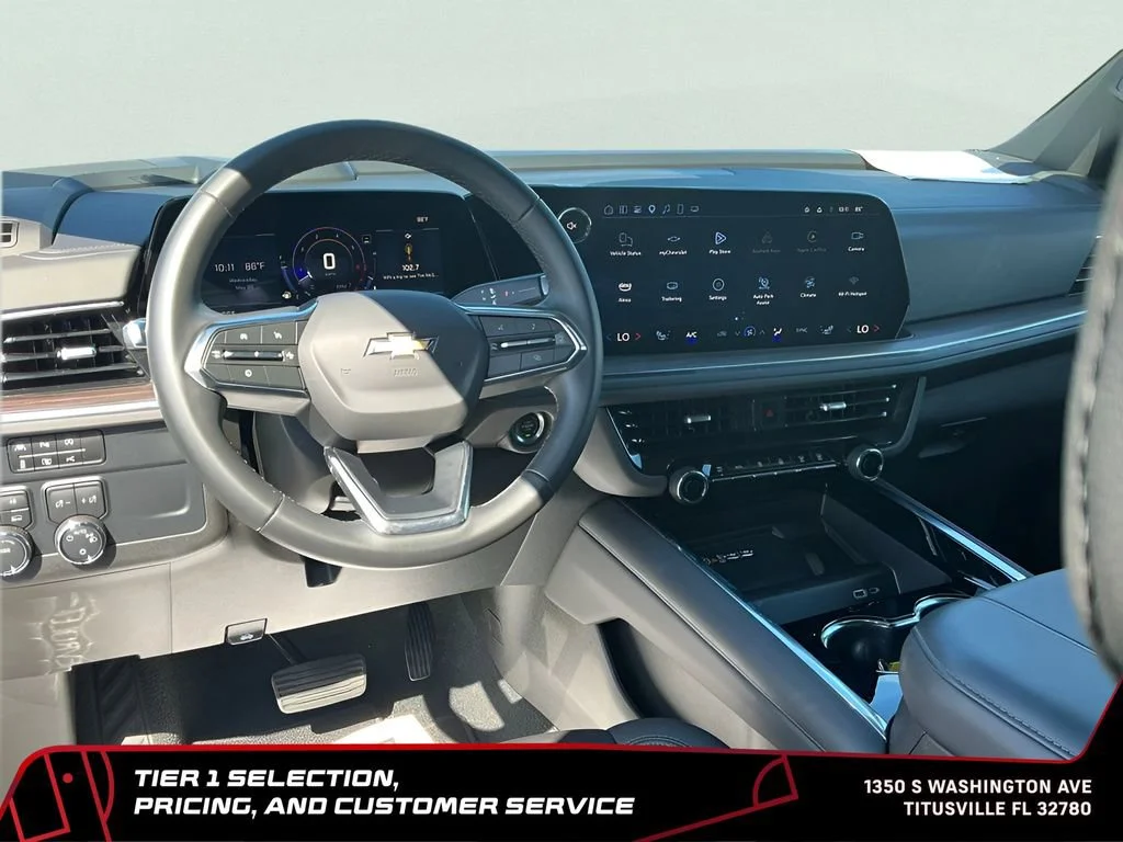 Used 2025 Summit White Chevrolet LT image 24