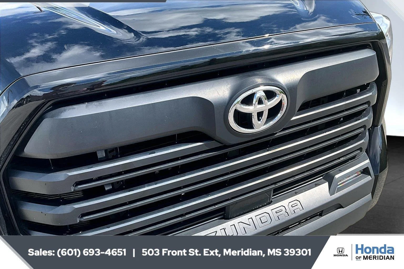 Used 2025 Midnight Black Metallic Toyota SR5 image 21