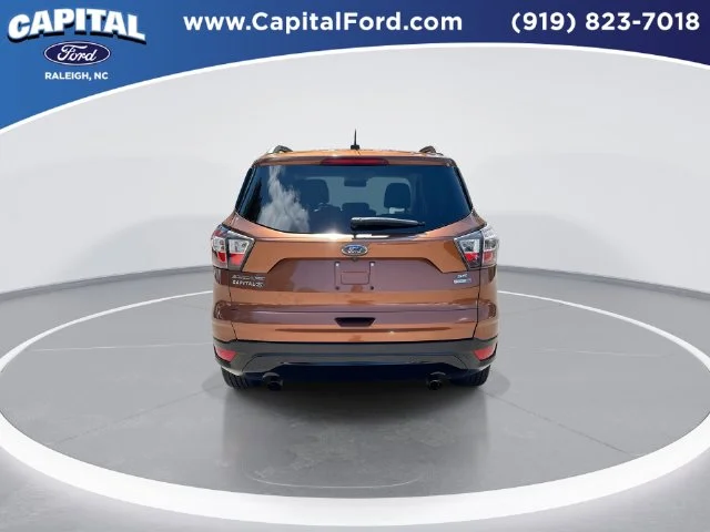 Used 2017 Red Ford SE image 7