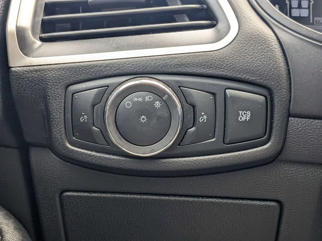Used 2024 Black Ford SEL image 21