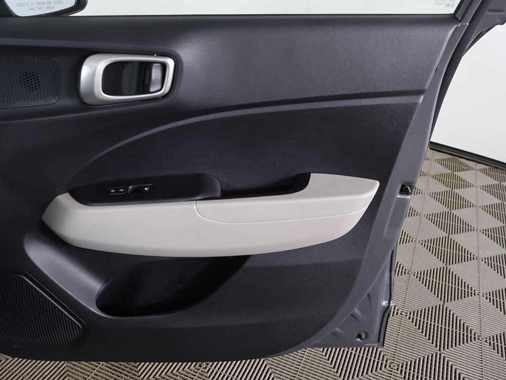 2026 Hyundai Venue SEL - Photo 20