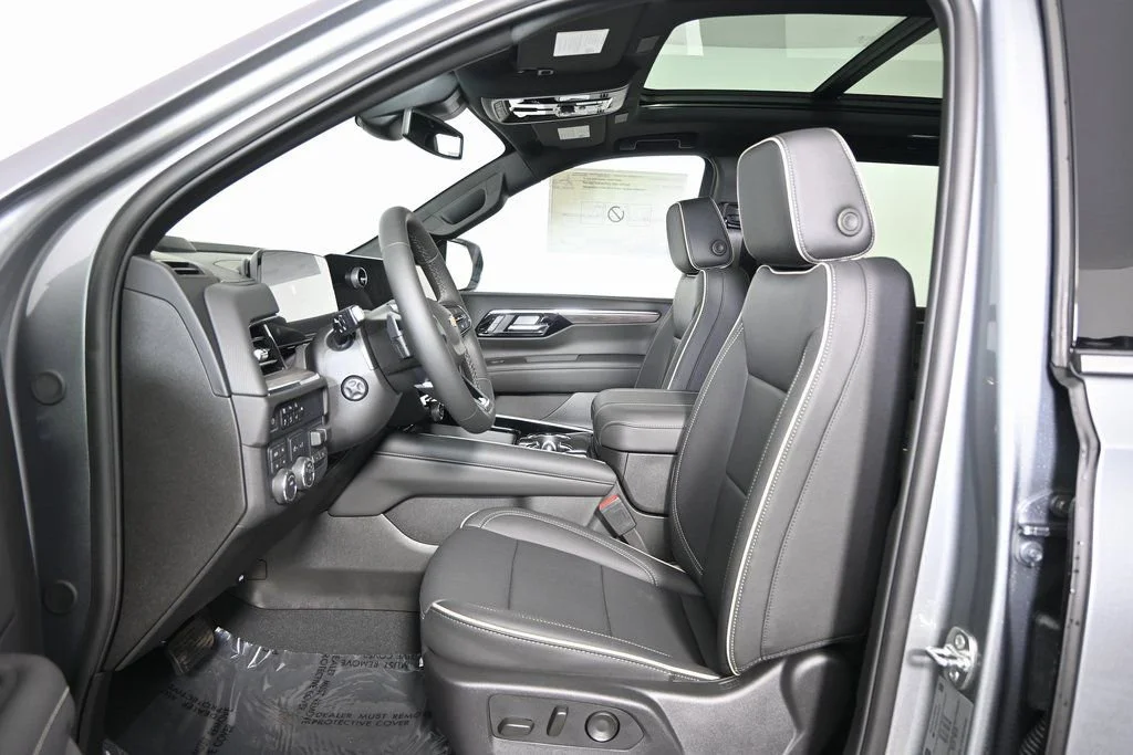 2026 Chevrolet Suburban Premier - Photo 22