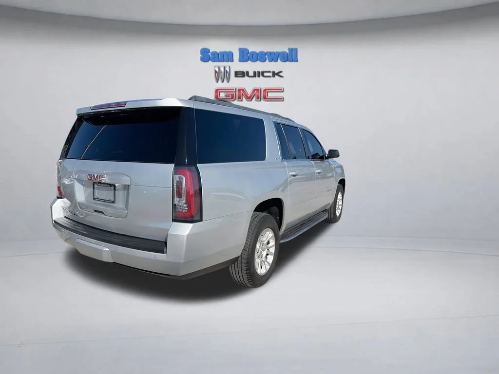 Used 2016 QUICKSILVER METALLIC GMC SLT image 9