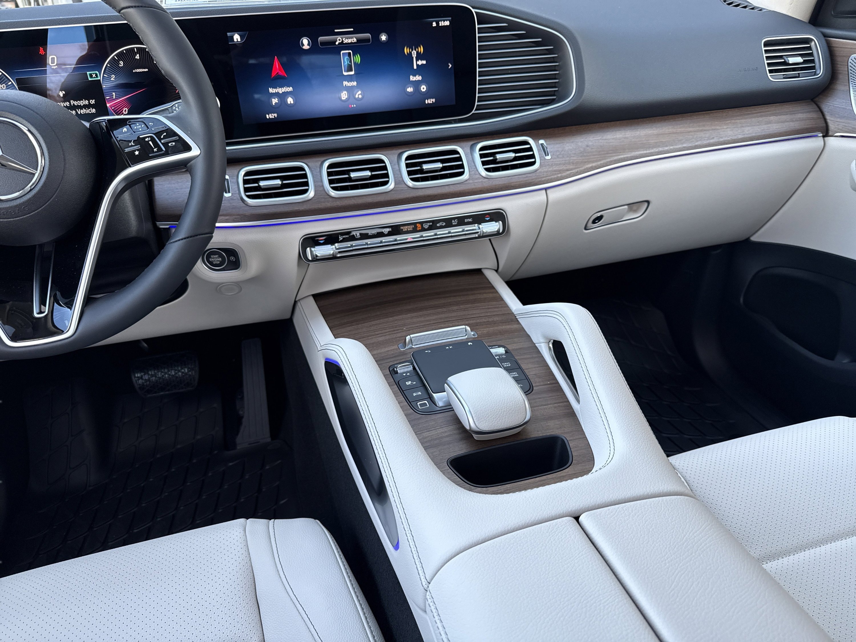 Used 2026 Polar White Mercedes-Benz GLE 350 image 34