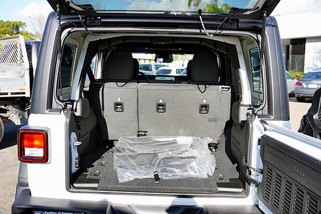 New 2026 Bright White Clear-Coat Exterior Paint Jeep Willys image 17