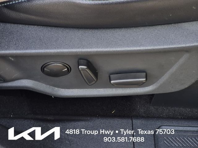 Used 2024 White Ford Wildtrak image 14
