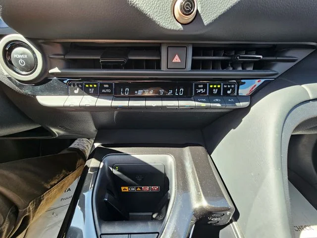 Used 2025 Cloud Toyota XLE image 13