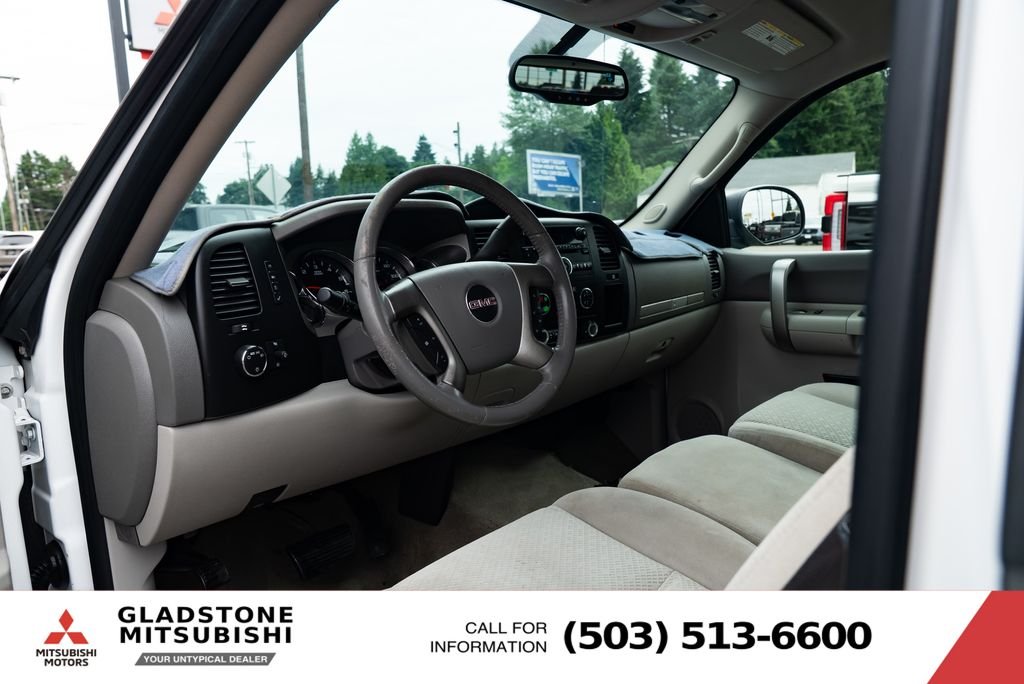 Used 2008 Summit White GMC SLE1 image 17