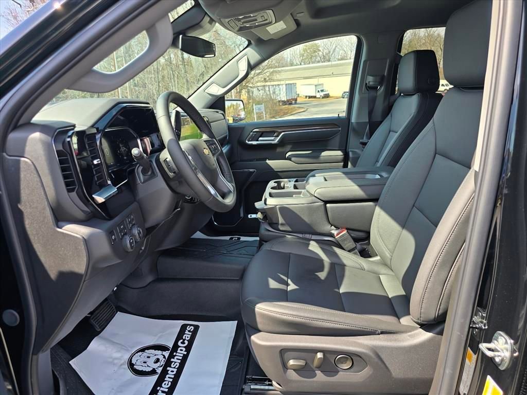 New 2026 Black Chevrolet LT image 9
