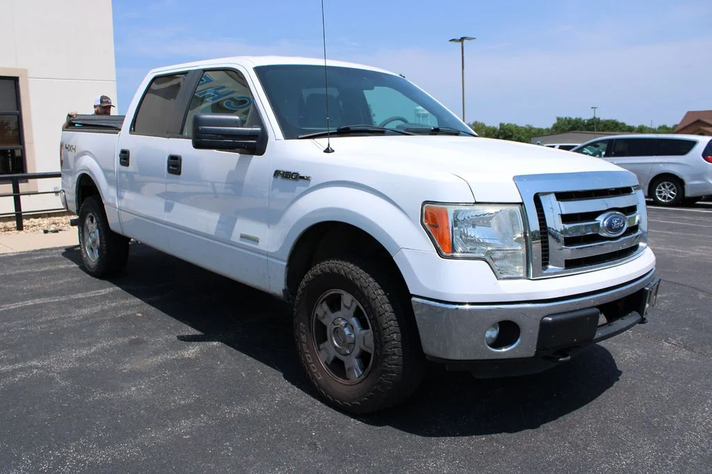 Used 2013 Oxford White Ford XLT image 3