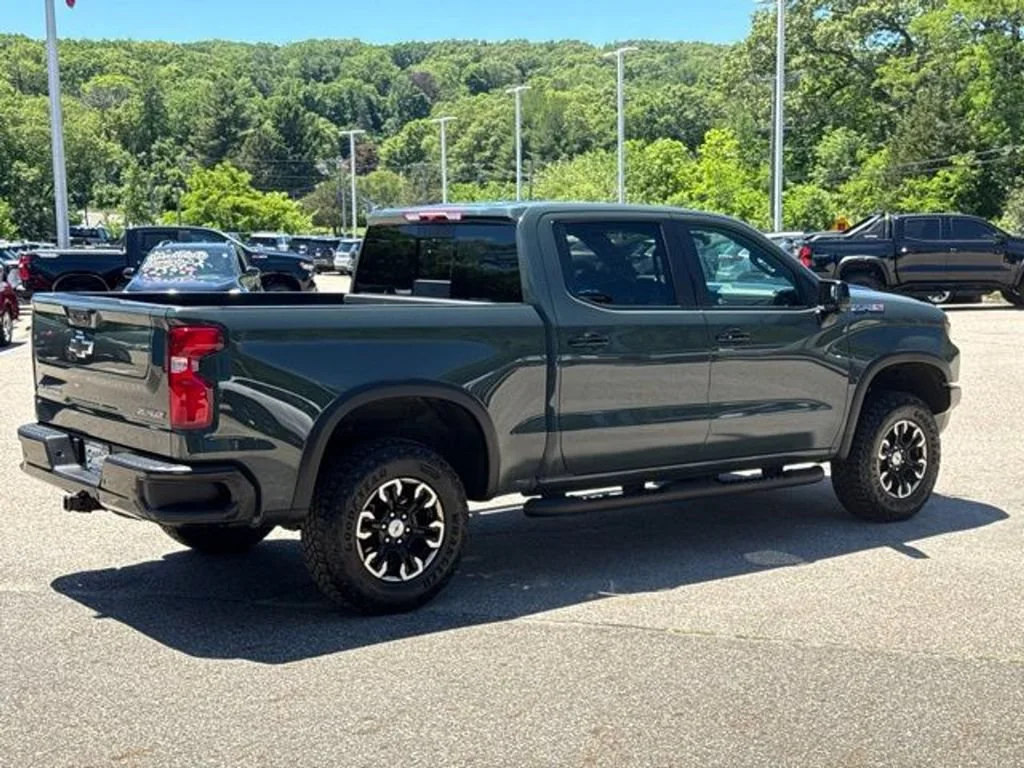 2025 Chevrolet Silverado 1500 ZR2 - Photo 39
