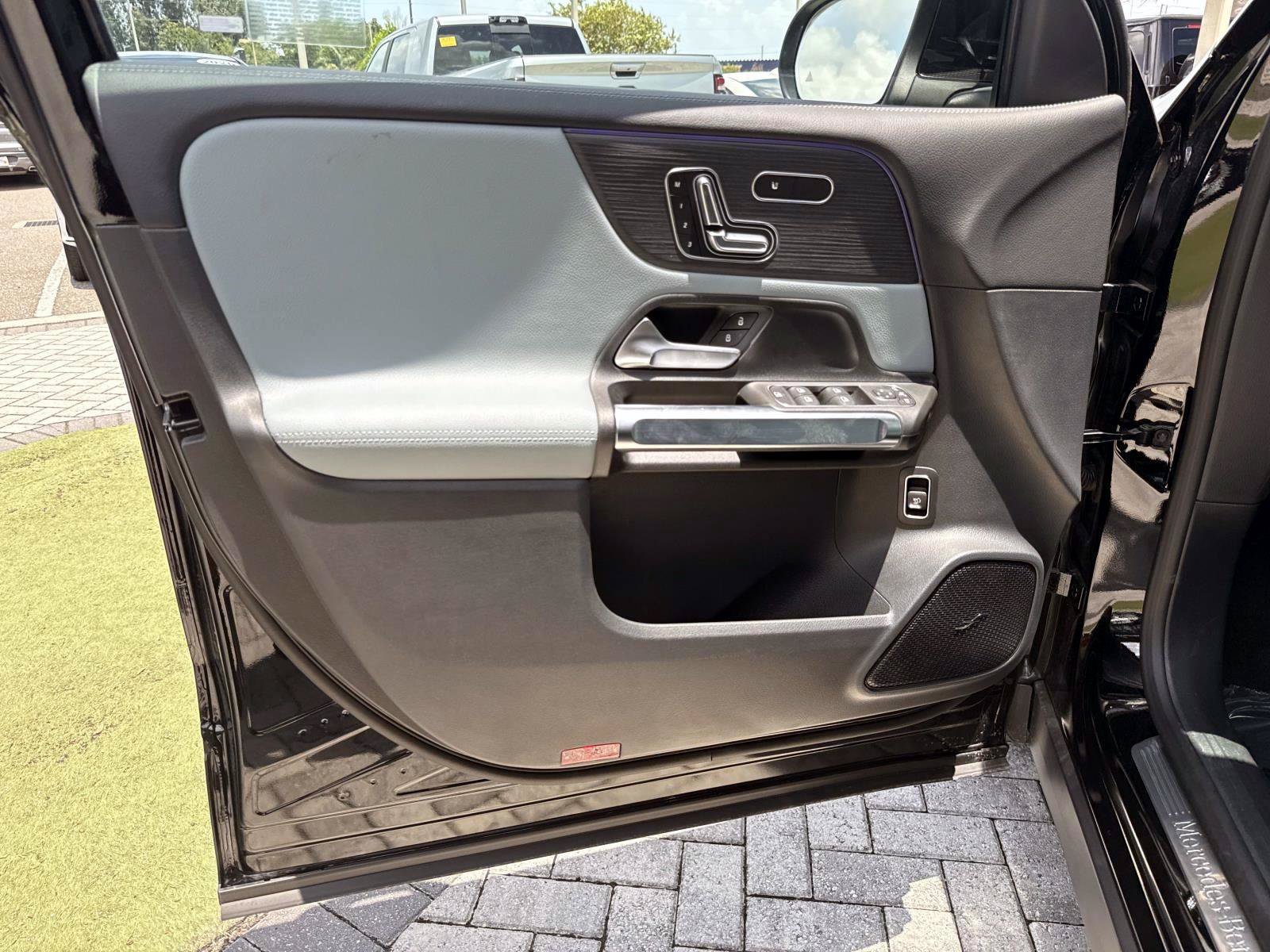 New 2026 Black Mercedes-Benz 250 SUV image 17