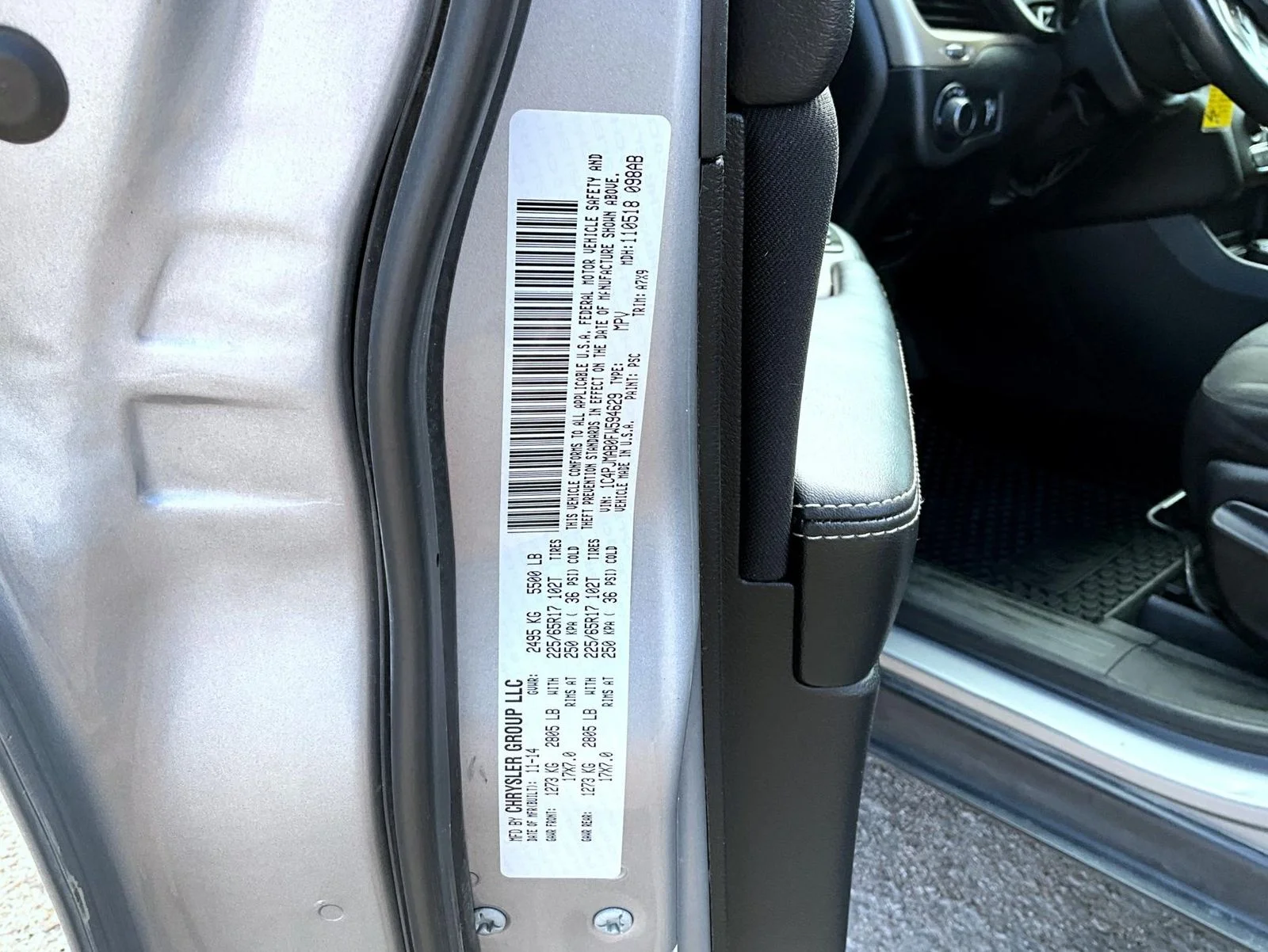Used 2015 Silver Jeep Sport image 25