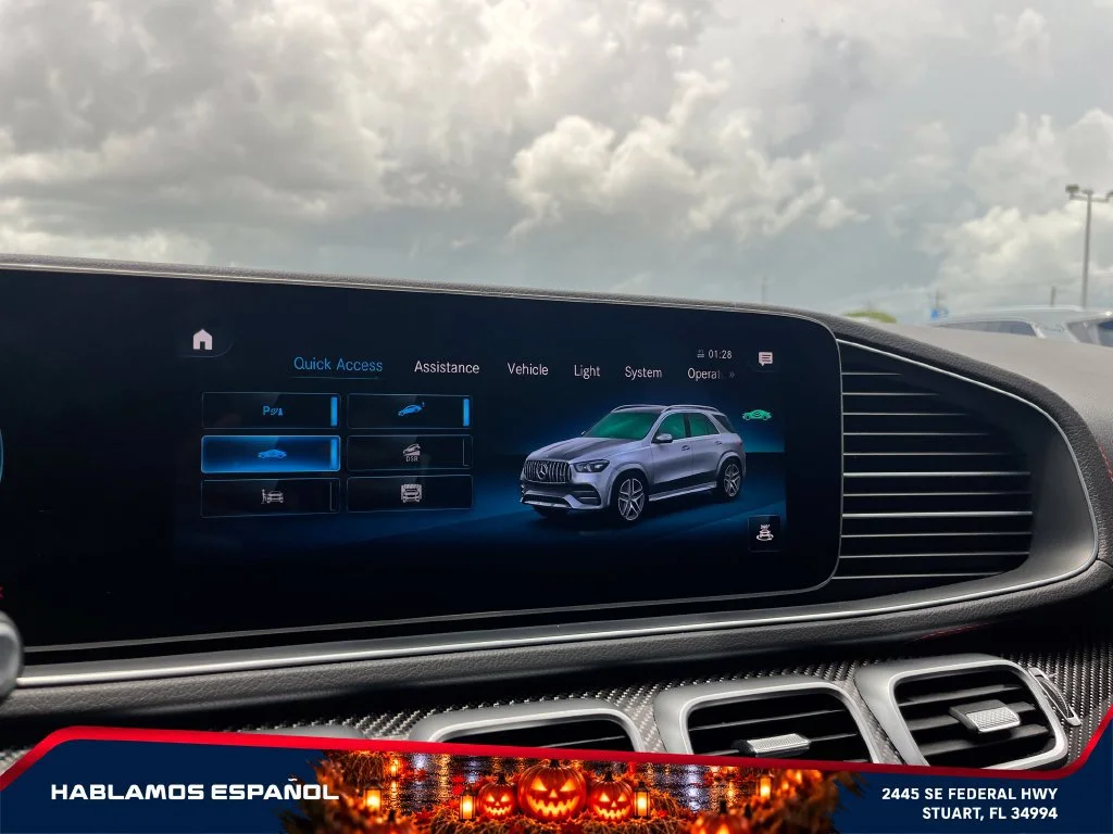 Used 2021 Gray Mercedes-Benz 4MATIC® image 29
