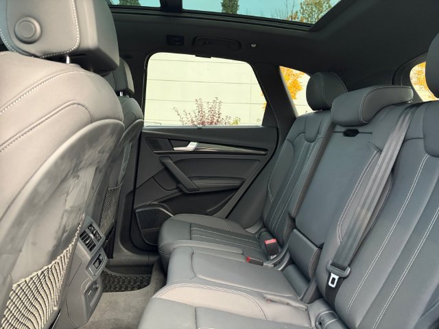 Used 2024 Gray Audi Premium Plus image 22