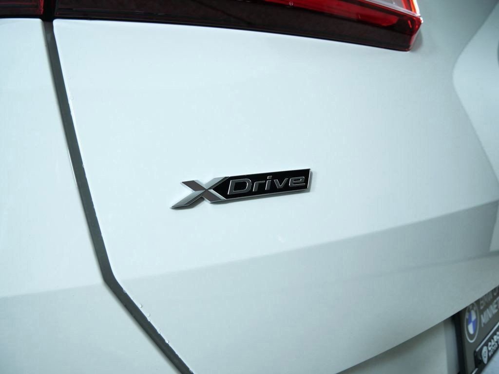 Used 2026 Alpine White BMW 30 xDrive image 11