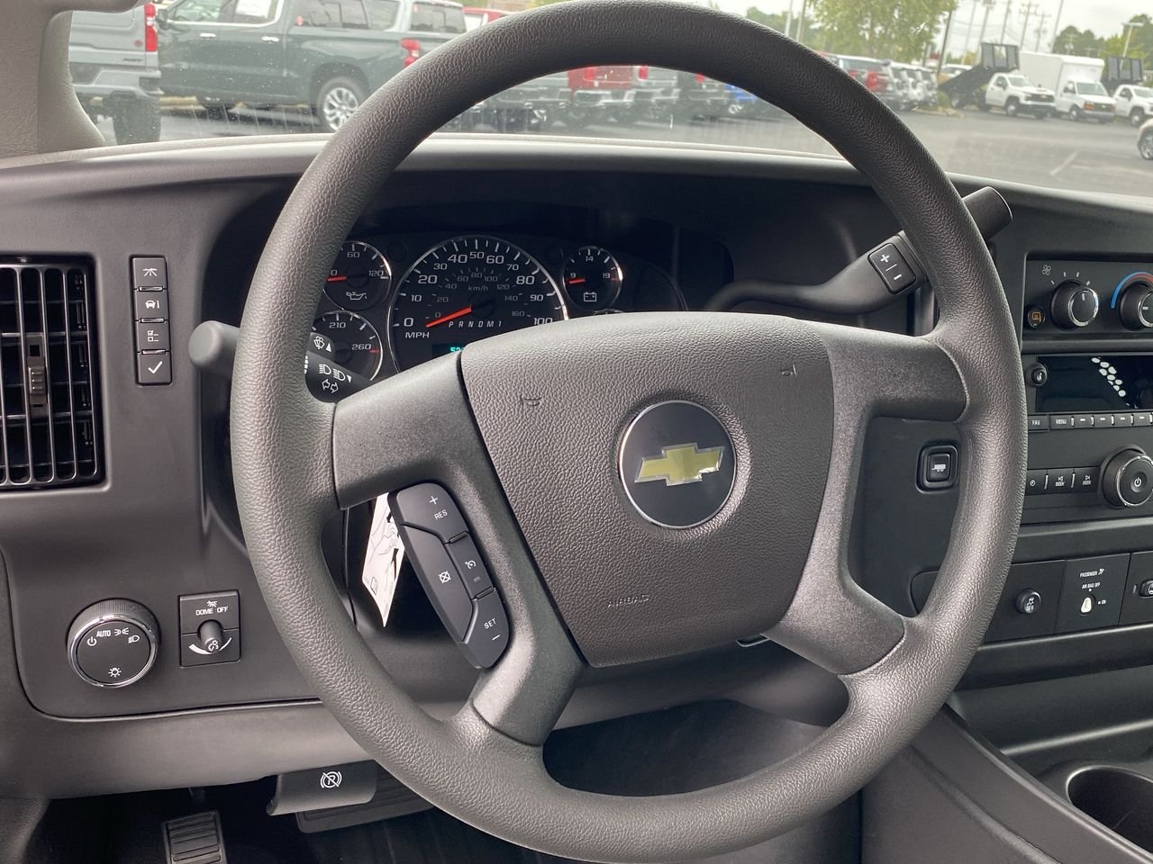 2025 Chevrolet Express Cargo Work Van - Photo 53