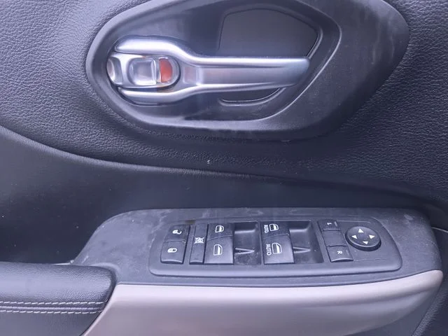 Used 2017 White Jeep Limited image 14