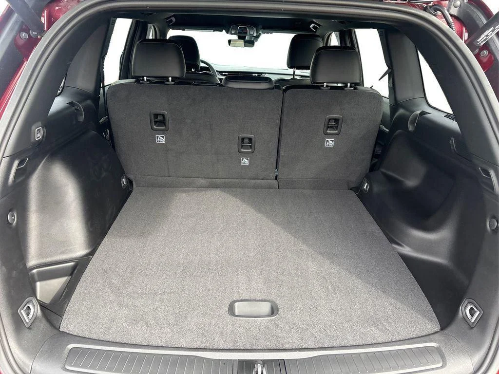 New 2026 Velvet Red Pearlcoat Jeep Laredo Altitude image 11