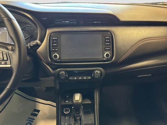 Used 2022 Gray Nissan SR image 12