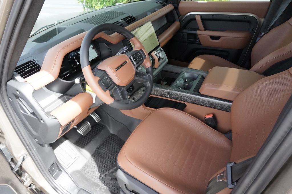 New 2026 Petra Copper LAND ROVER OCTA image 18