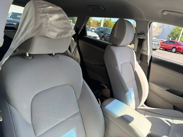 Used 2020 Gray Hyundai SE image 10