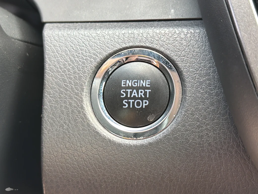 Used 2022 Silver Toyota XLE image 12