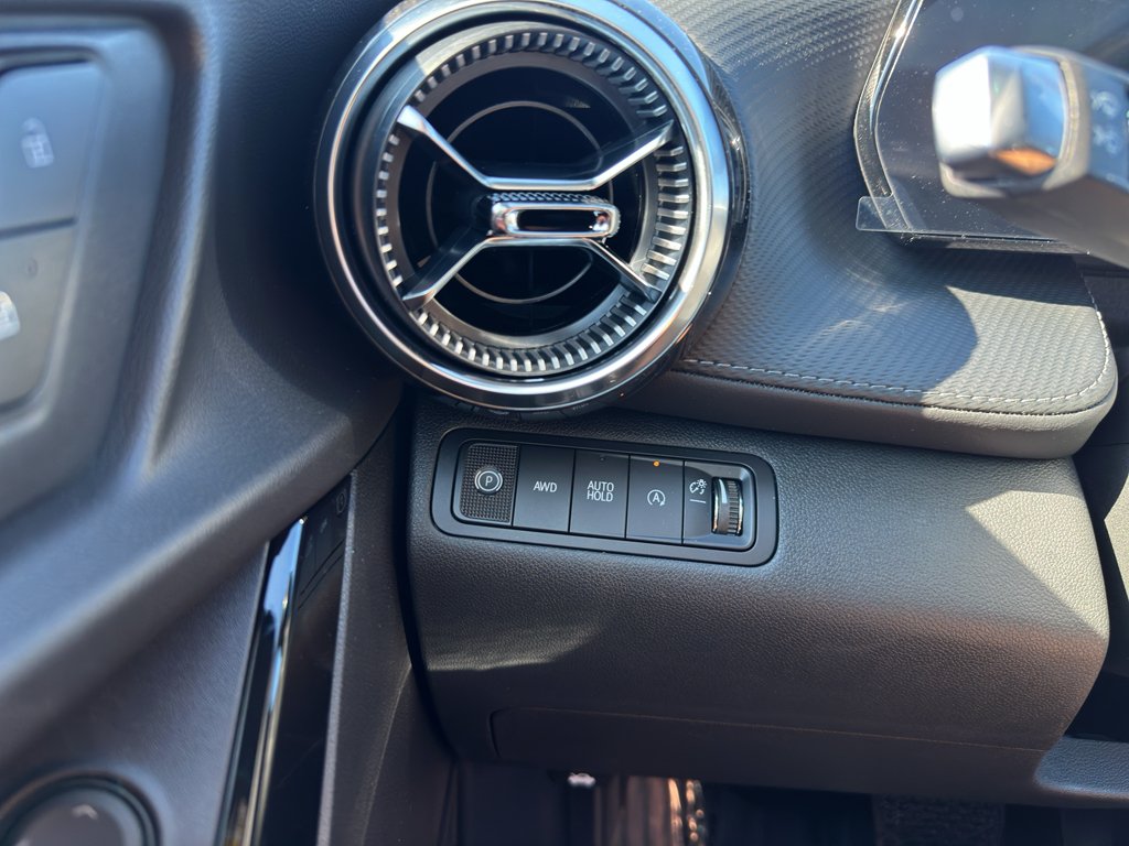2027 Chevrolet Equinox LT - Photo 22