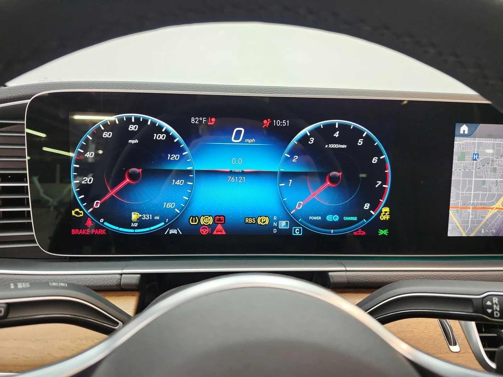 Used 2022 Black Mercedes-Benz GLE 450 4MATIC® SUV image 12