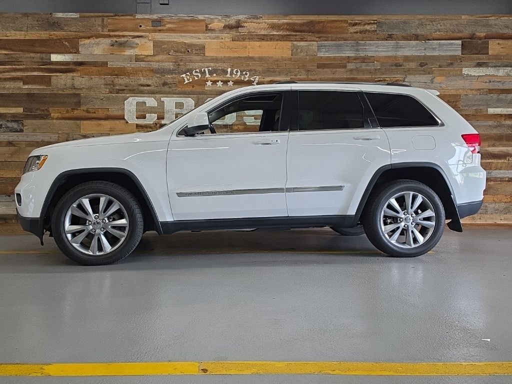 Used 2013 Bright White Jeep Laredo image 16