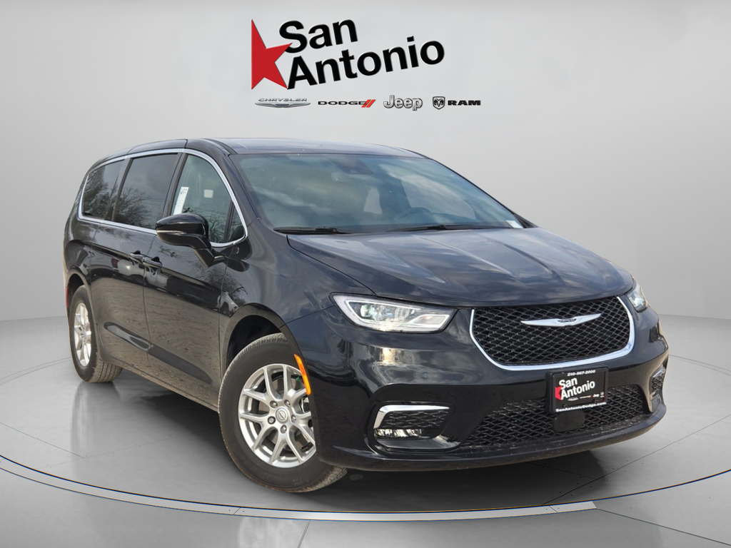 2026 Chrysler Pacifica Select's photo