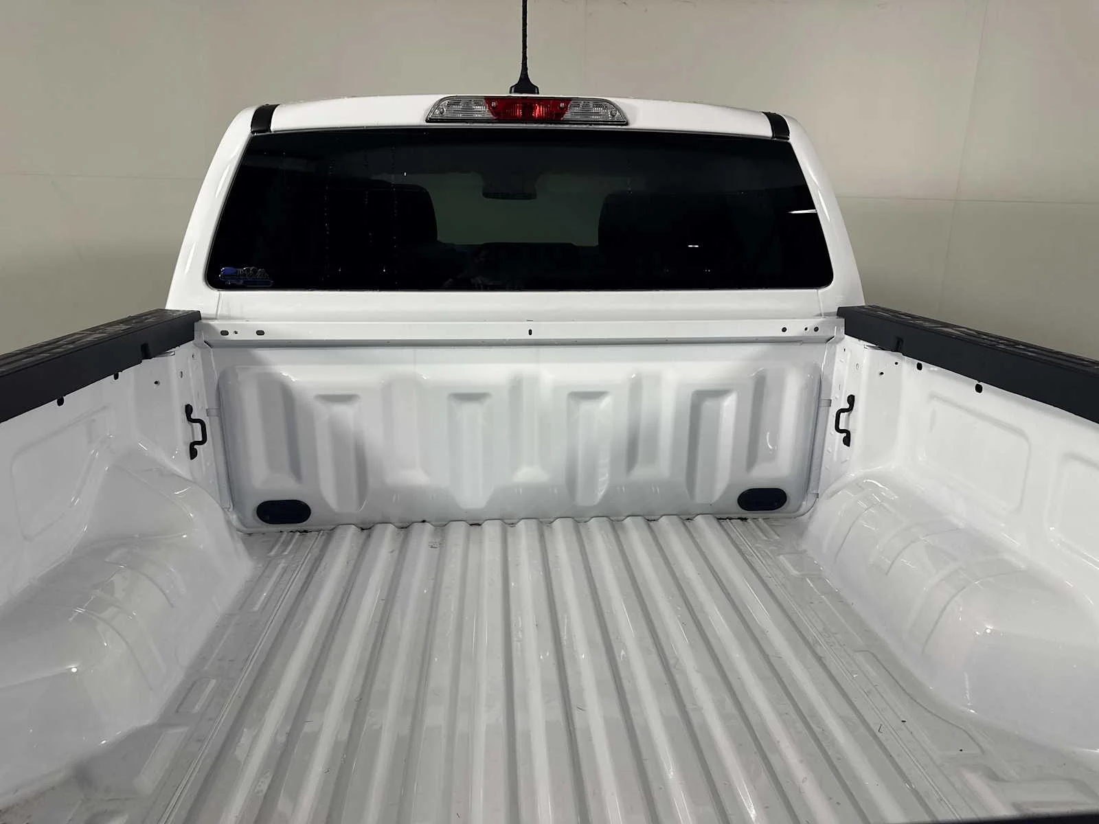 New 2025 Oxford White Ford XL image 23
