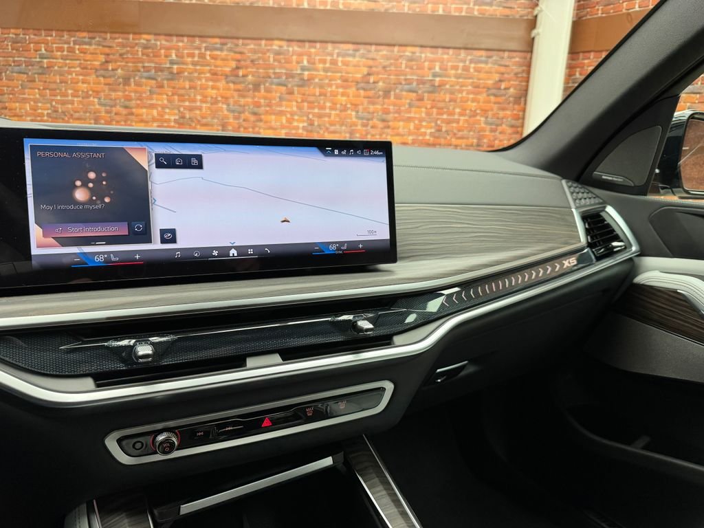 New 2026 White BMW xDrive40i image 16