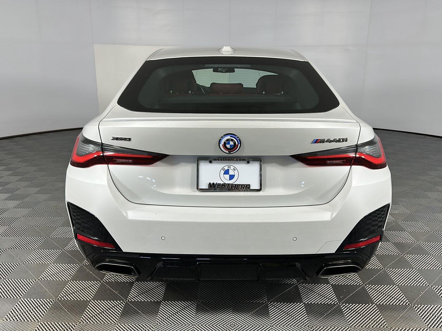 Certified Used 2022 Mineral White Metallic BMW M440i xDrive image 25