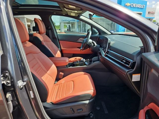 Used 2024  Kia SX-Prestige image 16
