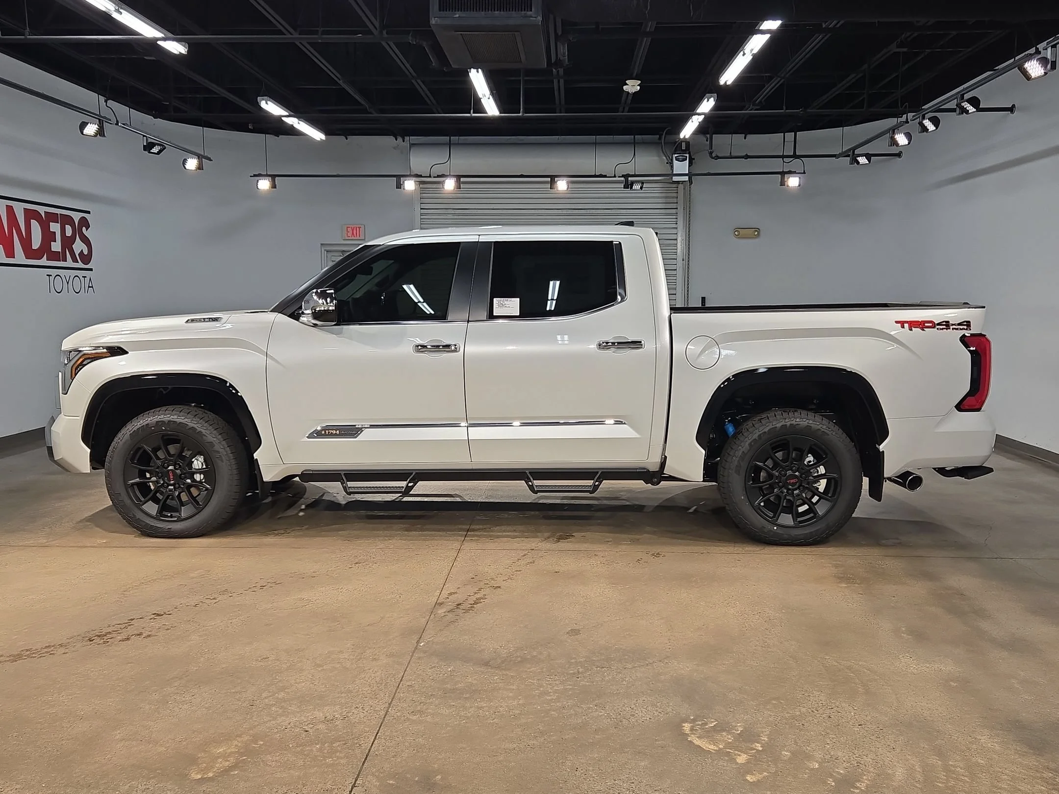 New 2026 Wind Chill Pearl Toyota 1794 Edition Hybrid image 4