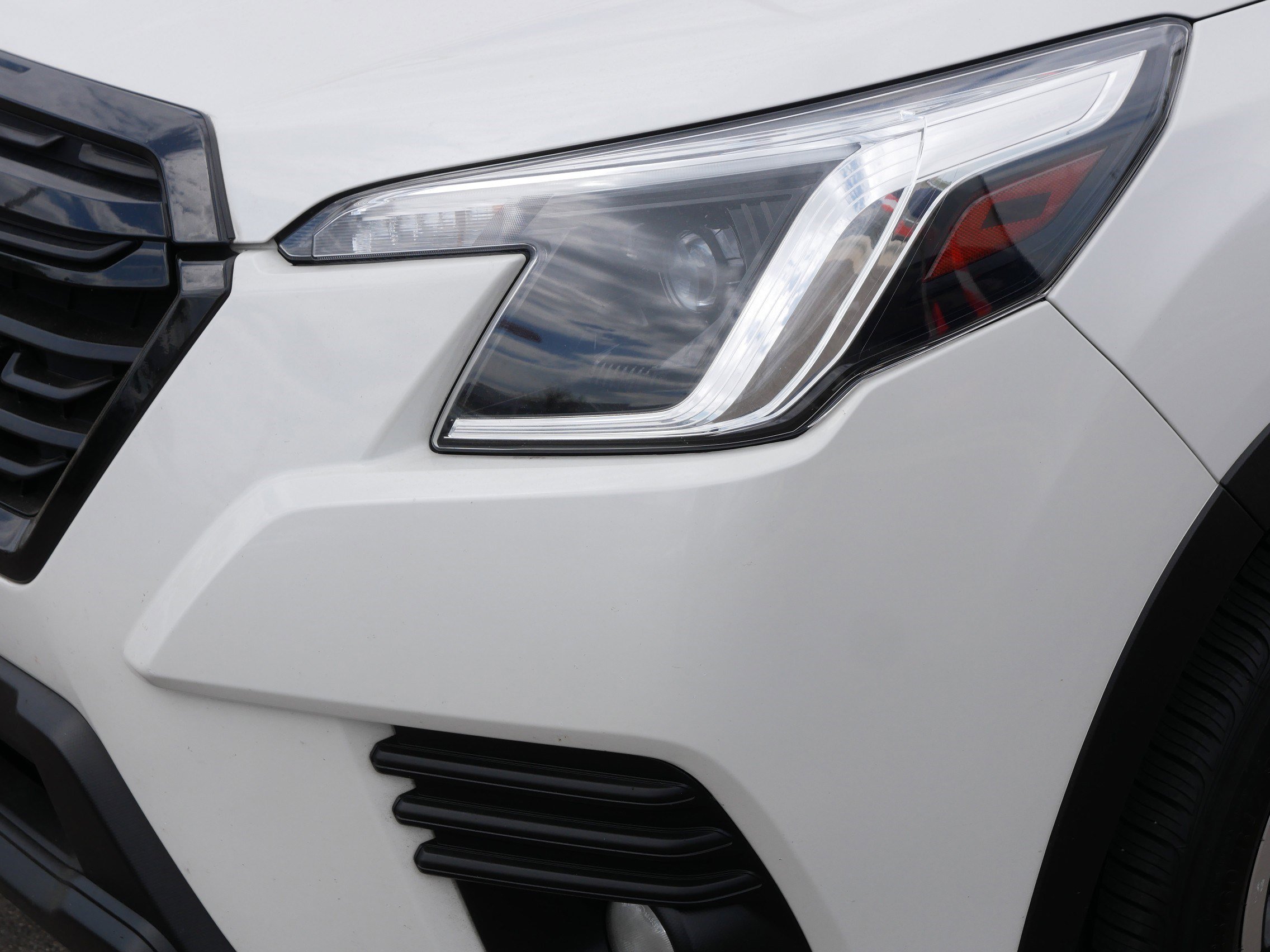 Used 2023 Crystal White Pearl Subaru Premium image 16