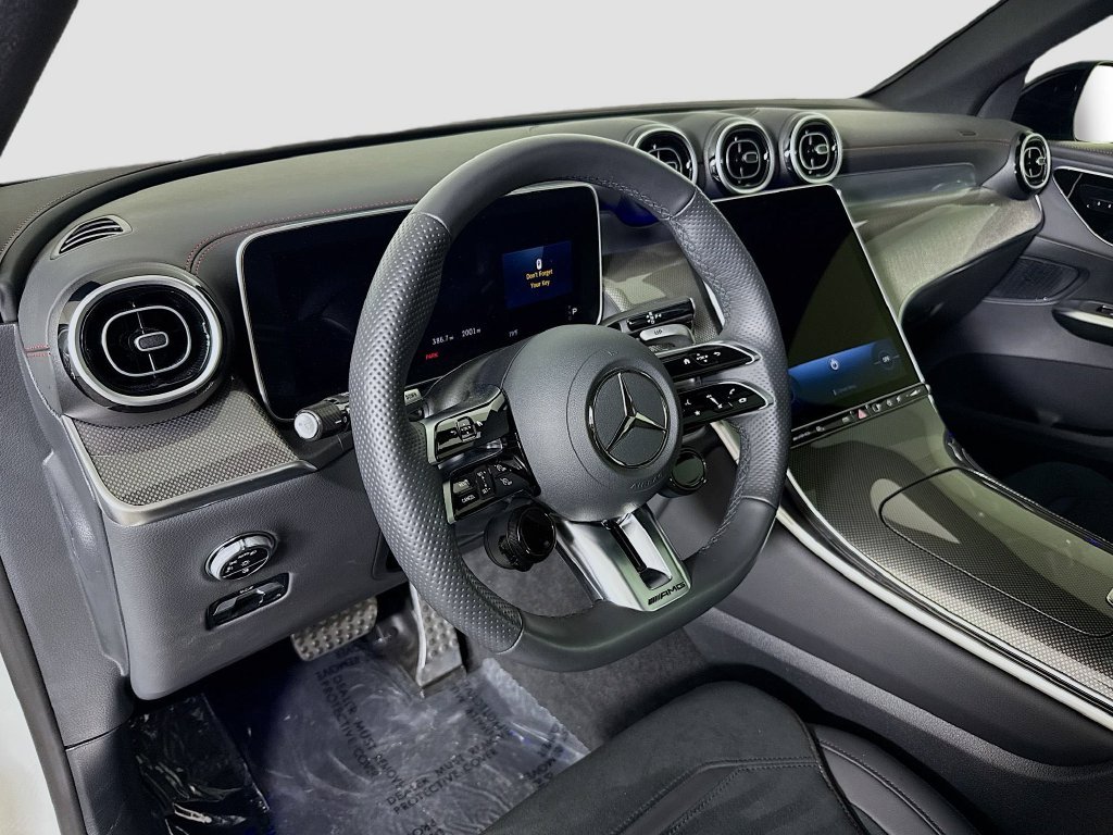 2025 Mercedes-Benz GLC AMG GLC43 - Photo 9