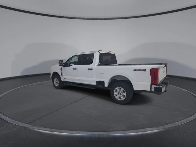 Used 2025 Oxford White Ford XLT image 10